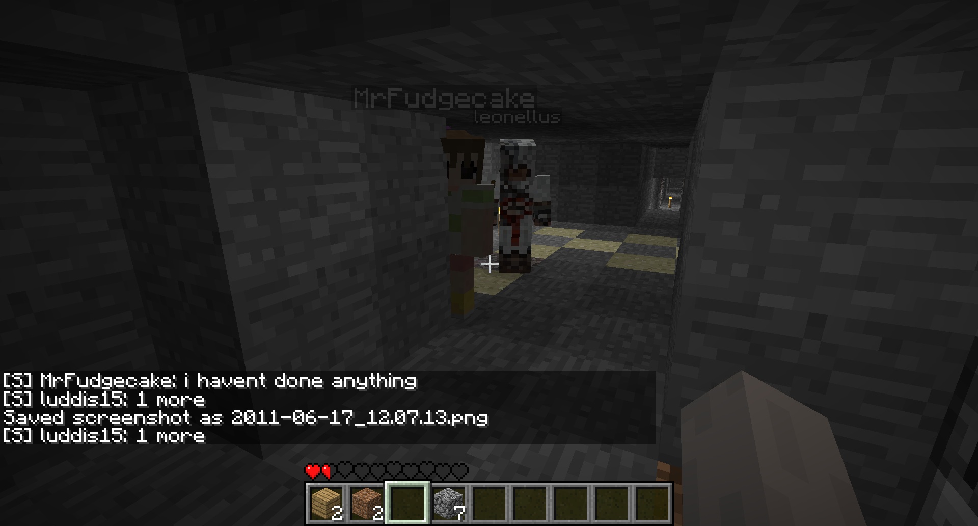 Here is mrfudgecake, who just destroyed my cacti farm, and leonellus, that had destroyed my house taking items out of my chests. And notice what skin he's using.